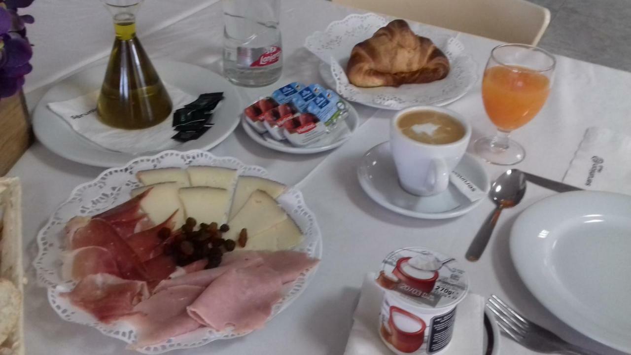 Residencia Marista Santa Maria Del Mar Hotel Guardamar del Segura Esterno foto